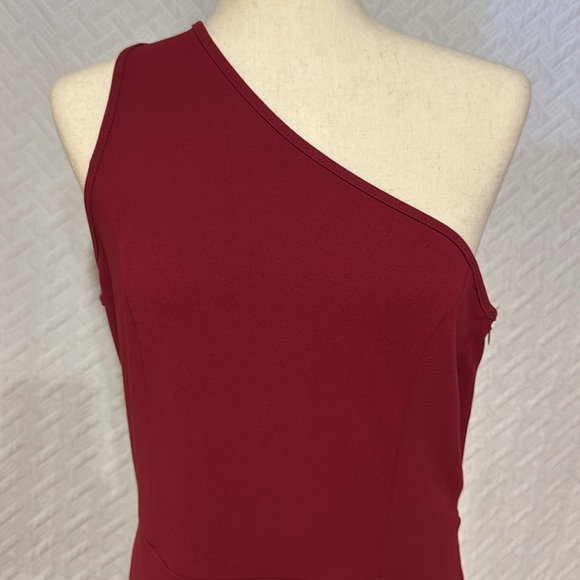 Maroon Large Dress With Ruffle Pit To Pit 18” Side Zipper - Picture 3 of 6